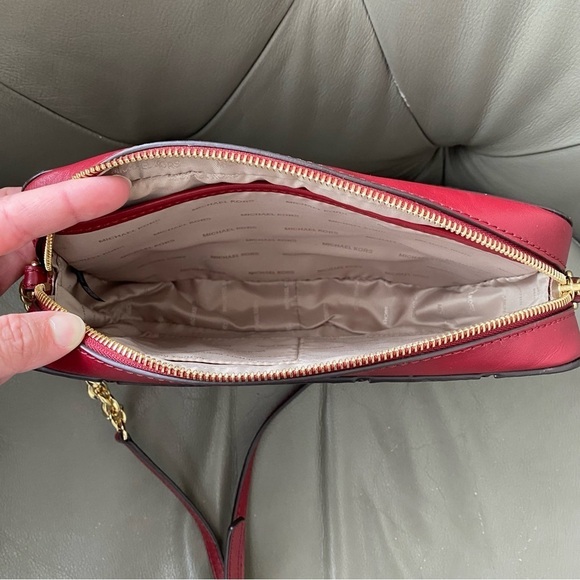 MICHAEL KORS Wine Red Jet Set East West Travel Grid Crossbody Bag Chain Strap - Picture 10 of 13